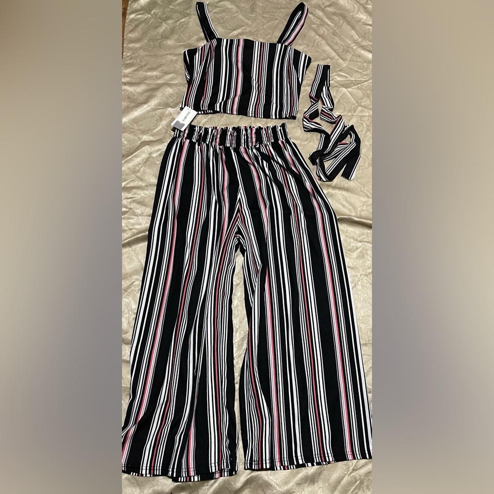 NWT Striped Black, White and Pink Women's Wide Leg Pants Set